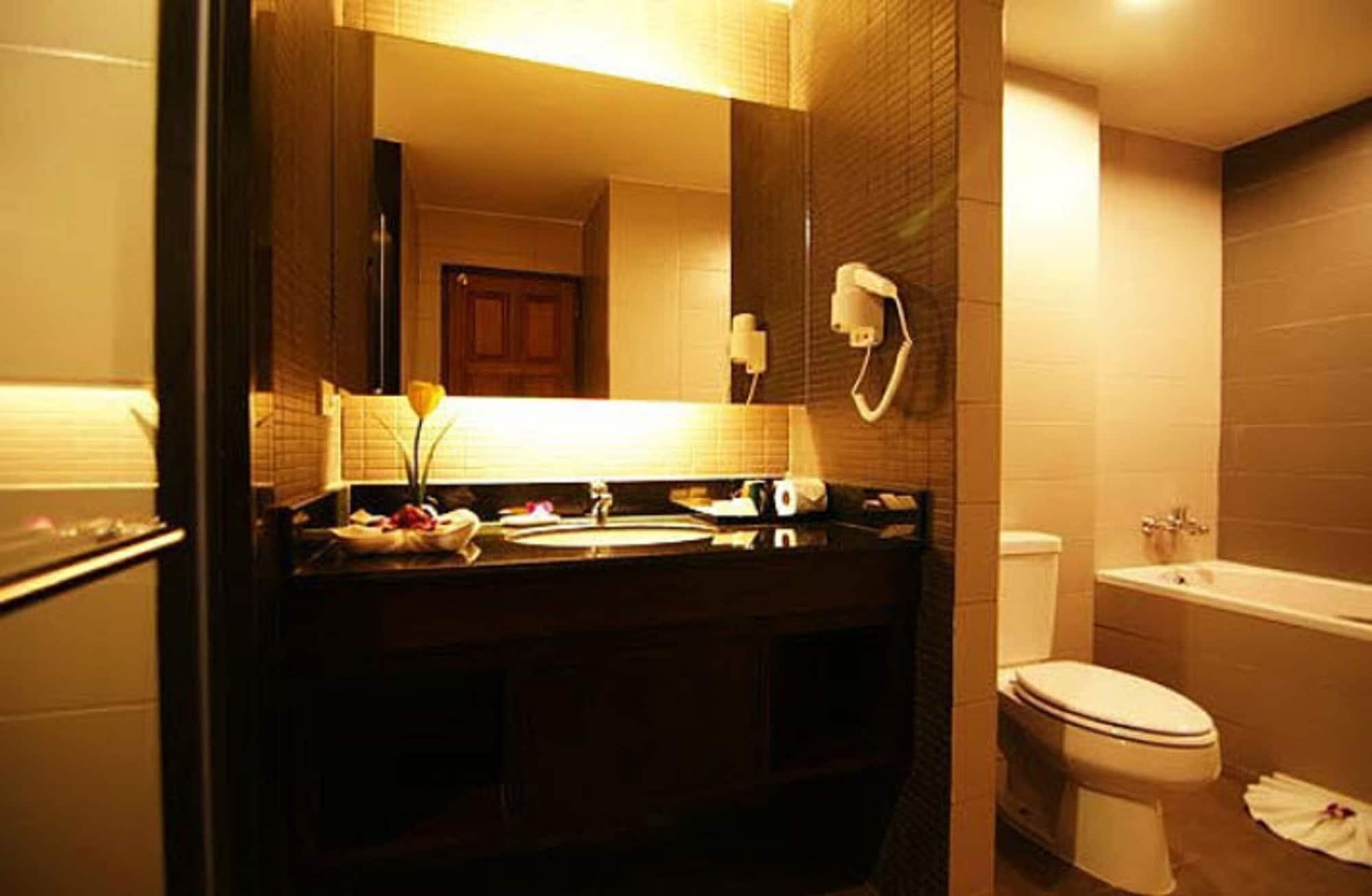 Sea Me Spring Tree Hotel (Adults Only) Pattaya Εξωτερικό φωτογραφία